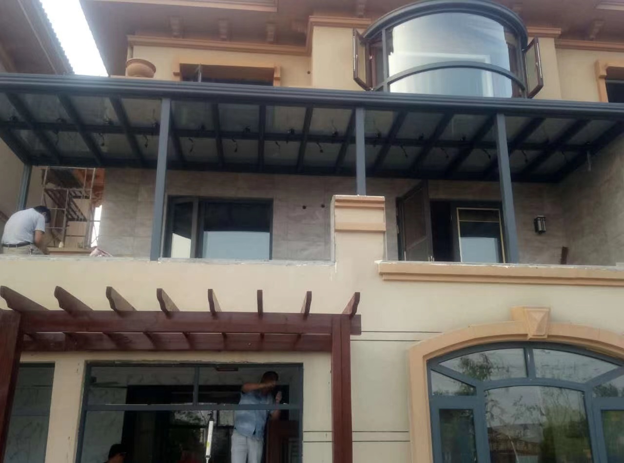 太陽(yáng)能(光伏)發(fā)電陽(yáng)光房